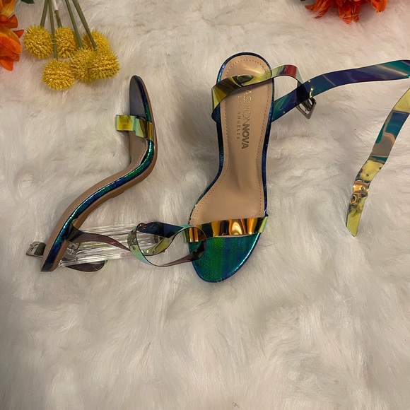 Heel - Picture 3 of 5